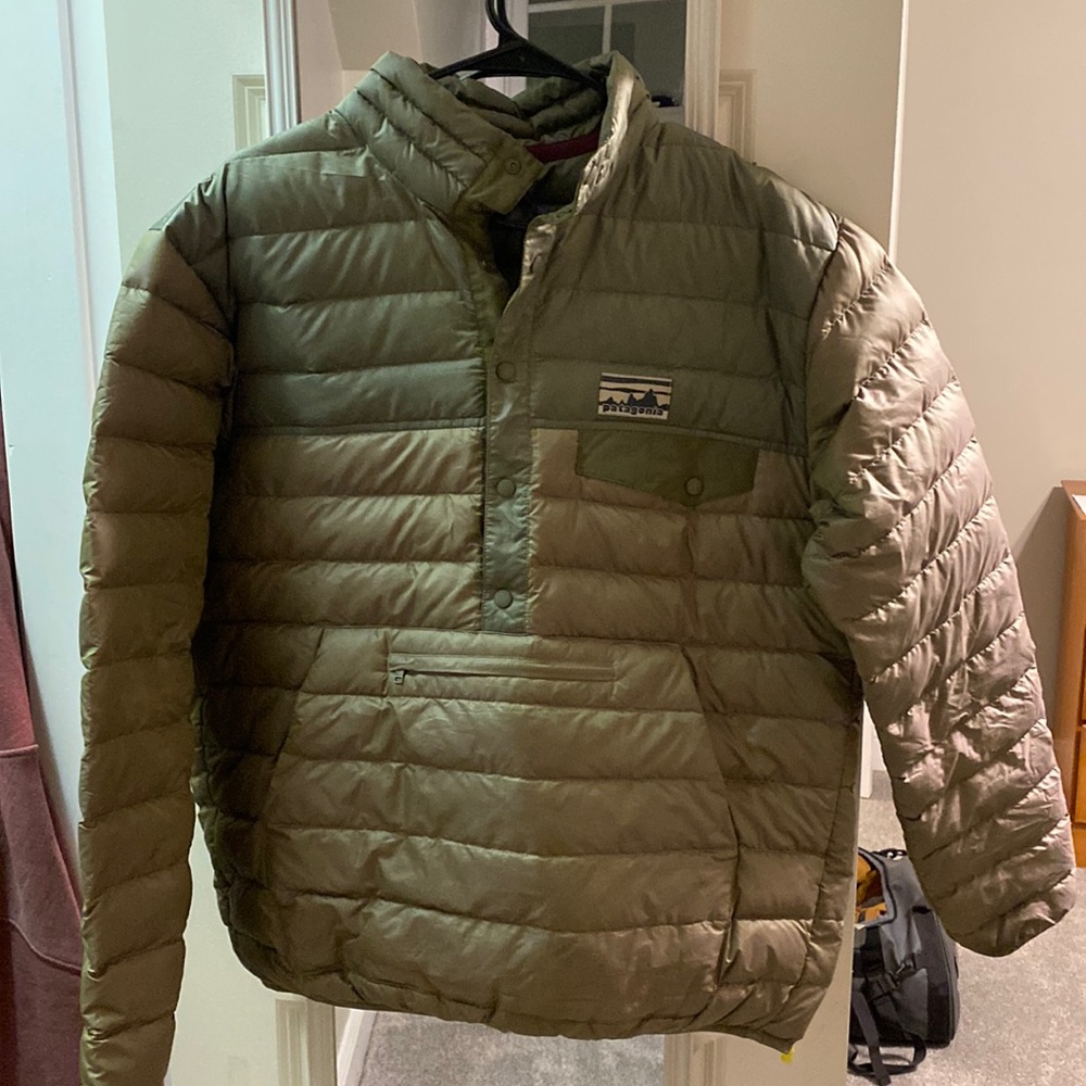 Patagonia quarter zip puffer